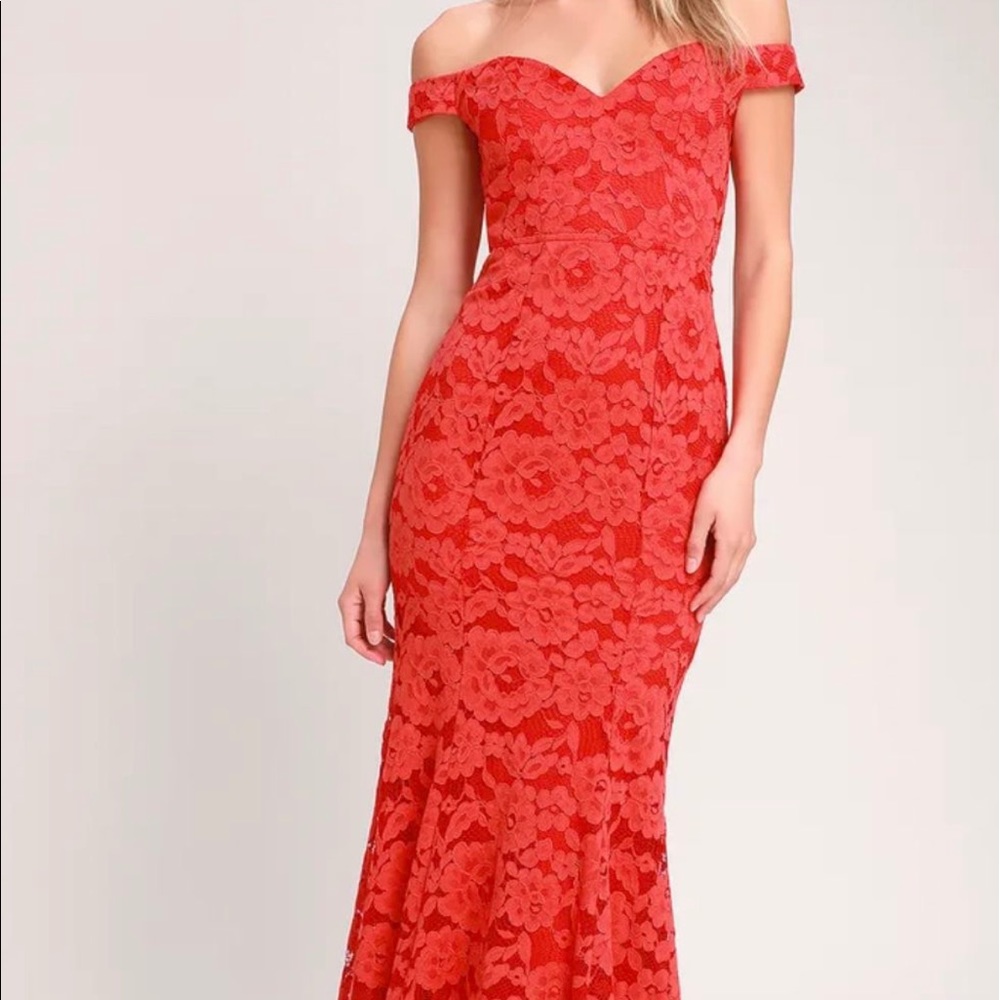Red lace fancy dress